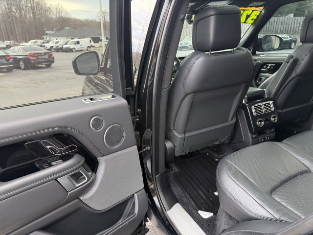 Used 2020 Land Rover Range Rover HSE image 8