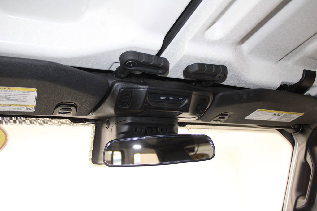 Used 2024 Jeep Wrangler Sahara image 43