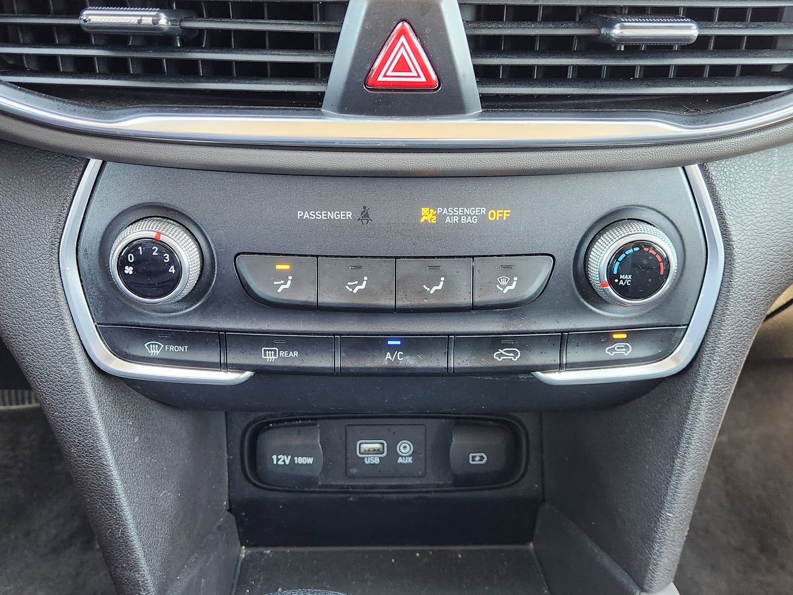 Used 2020 Hyundai Santa Fe SE image 22