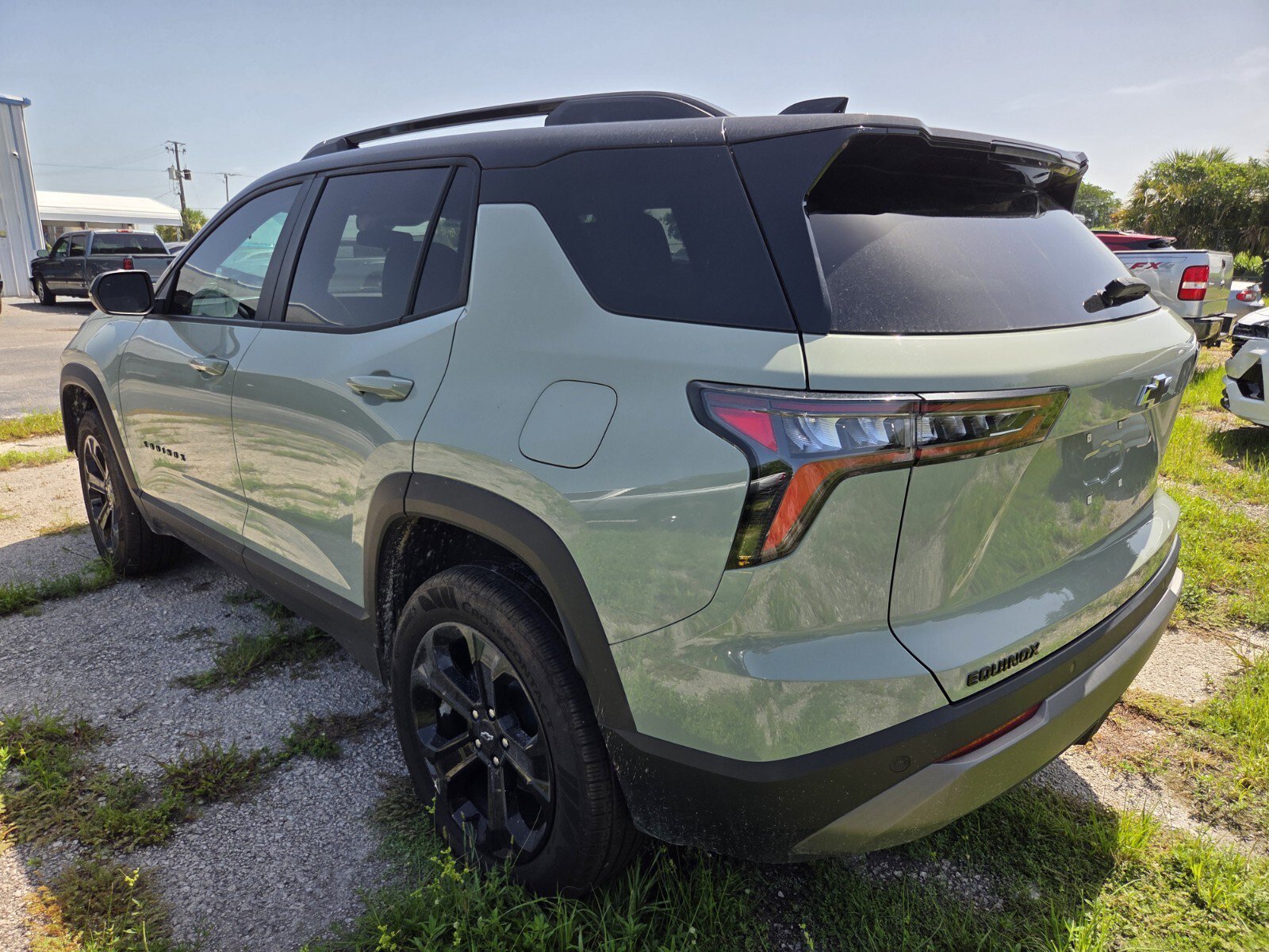Certified 2025 Chevrolet Equinox LT w/ Midnight Edition FWD image 3