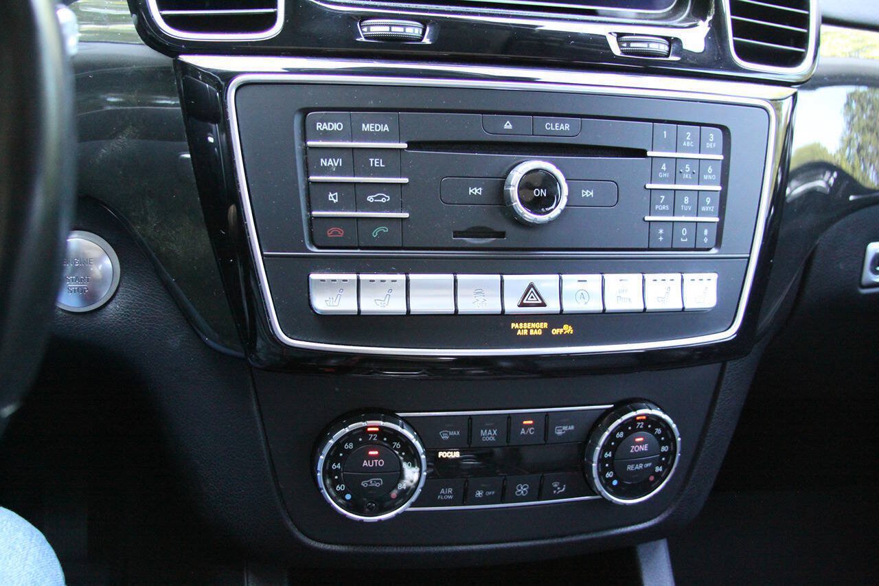 Used 2018 Mercedes-Benz GLS 550 4MATIC w/ Driver Assistance Package image 30