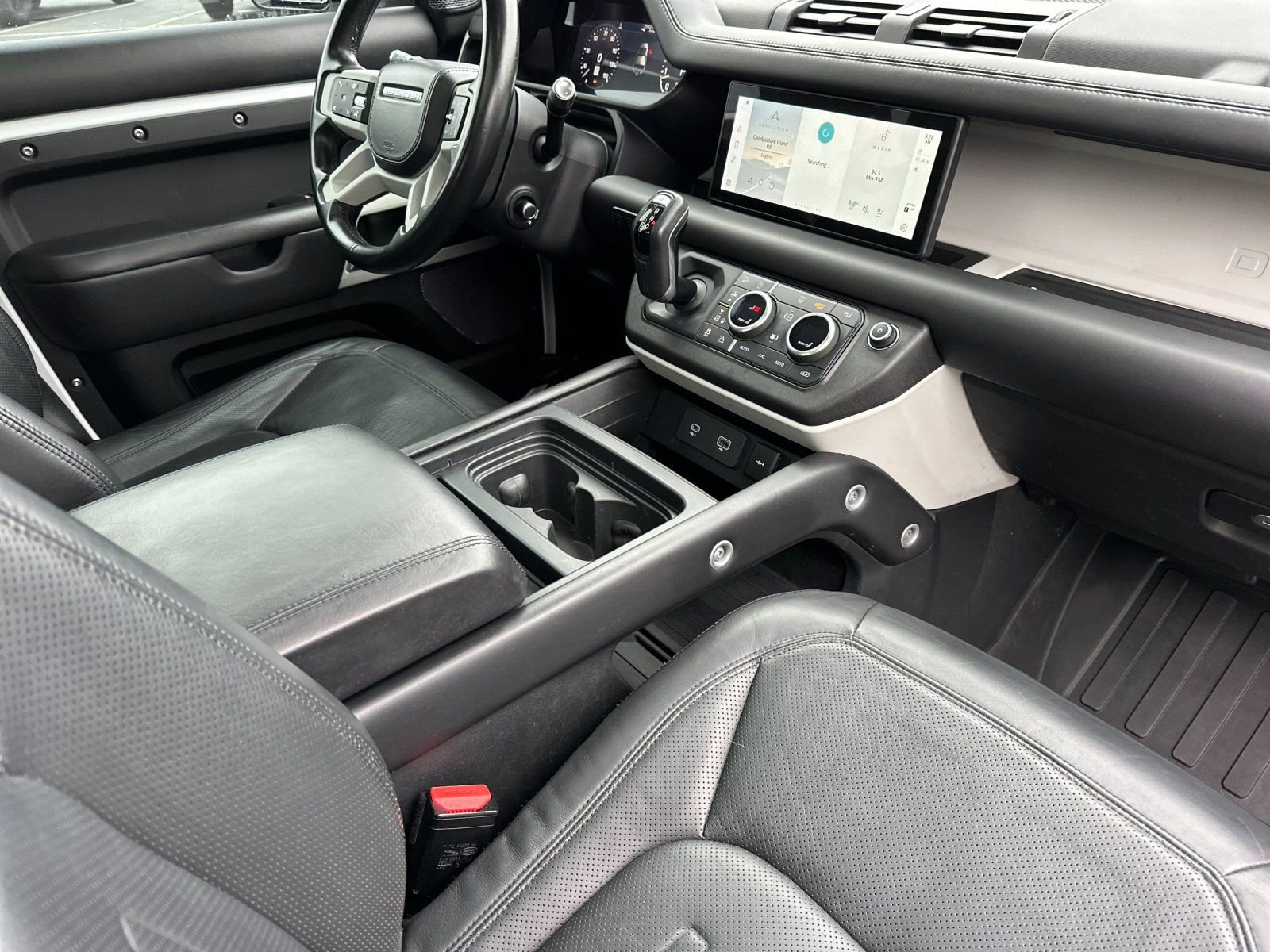 Used 2020 Land Rover Defender 110 HSE image 15