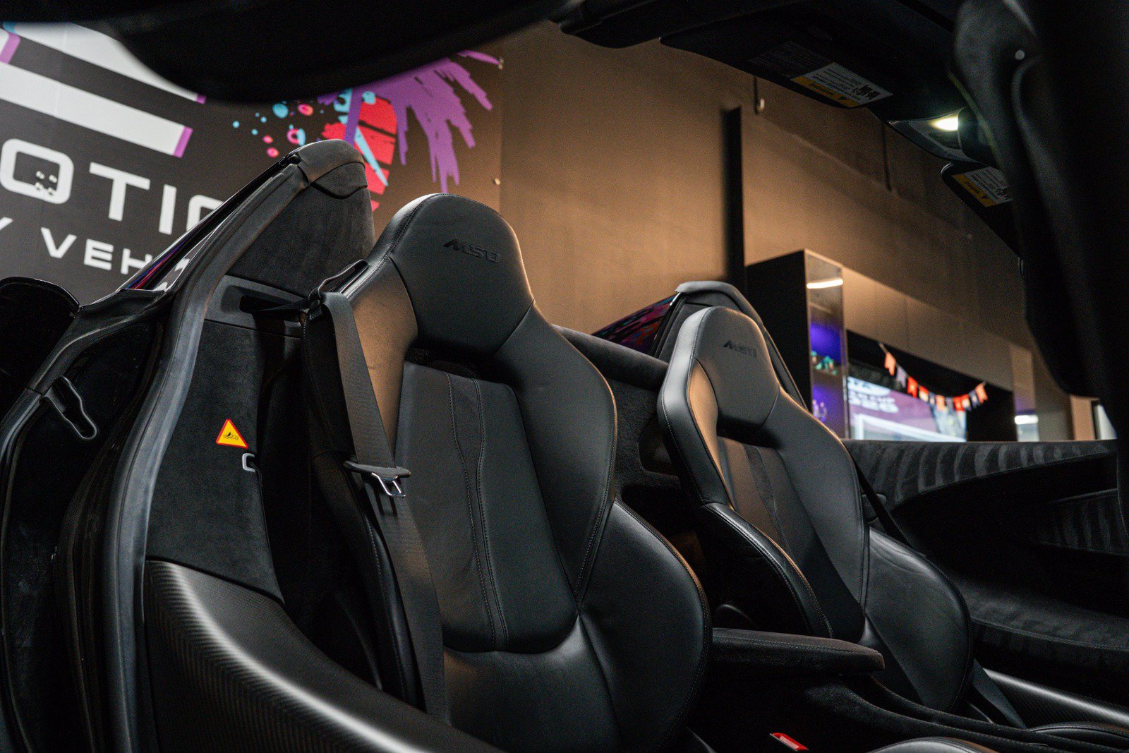 Used 2020 McLaren 600LT Spider RWD image 13