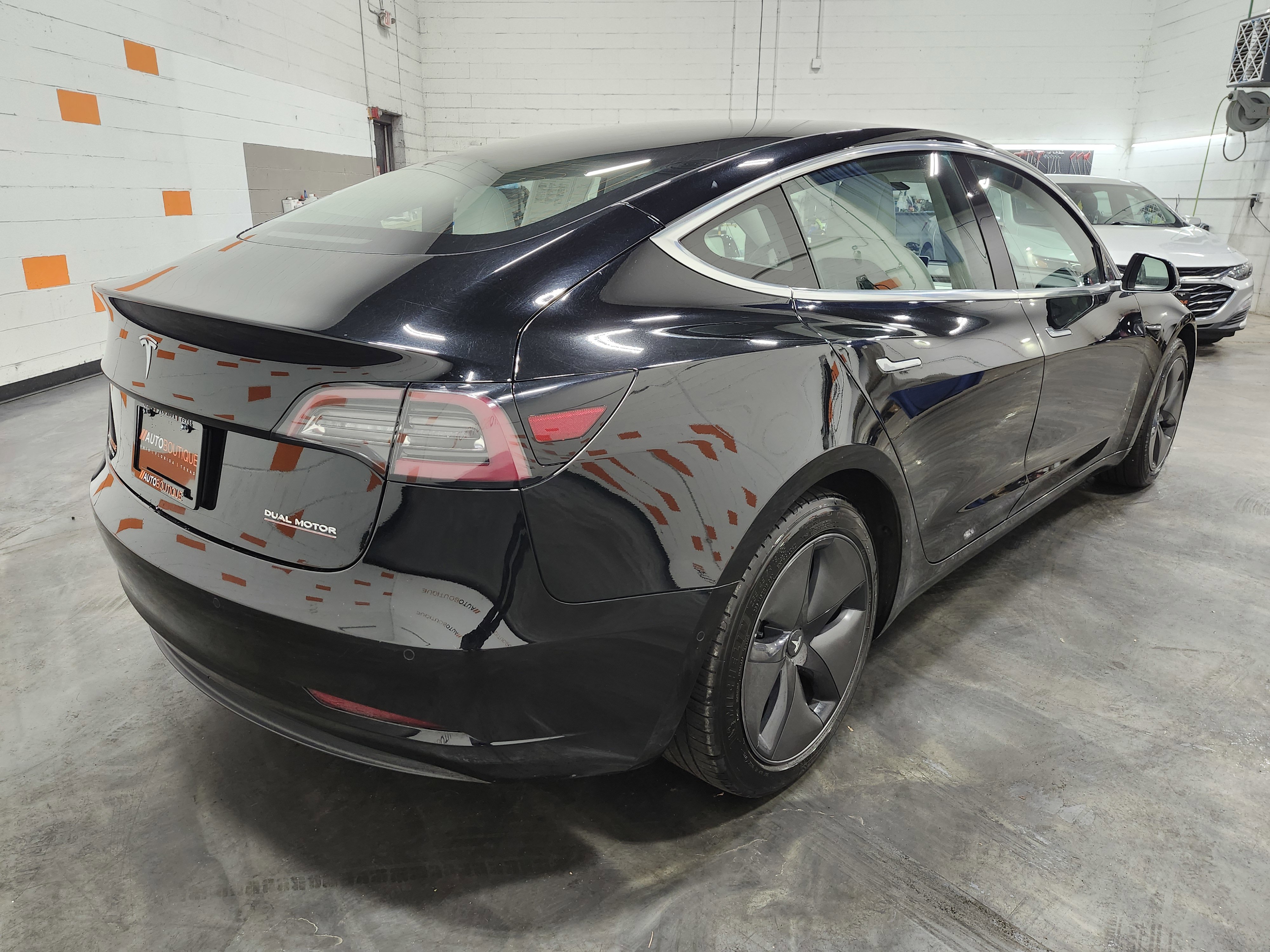 Used 2019 Tesla Model 3 Long Range image 17