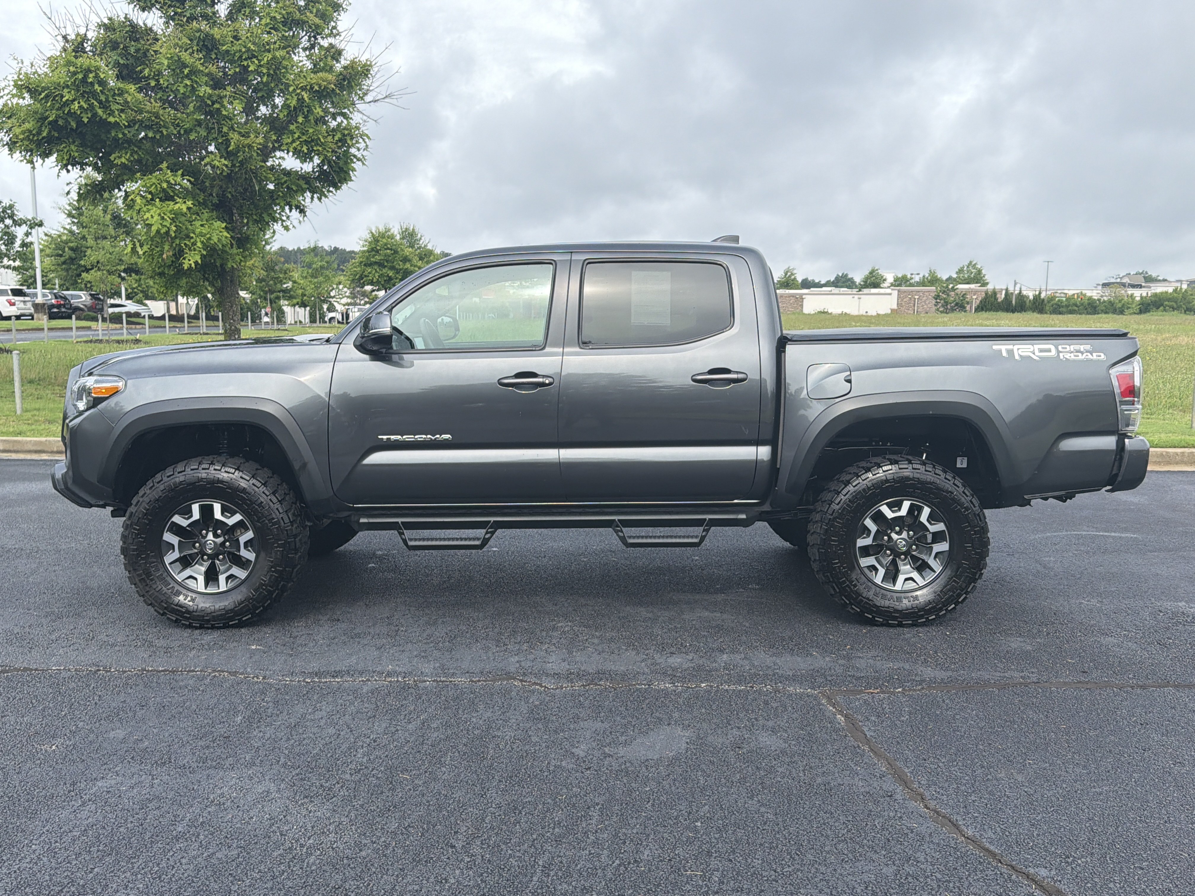 Used 2022 Toyota Tacoma TRD Off-Road w/ Technology Package RWD image 6