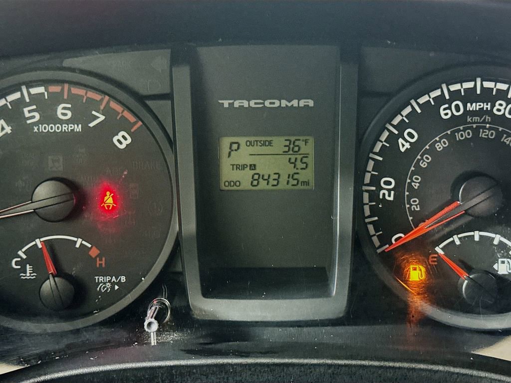 Used 2017 Toyota Tacoma SR RWD image 13