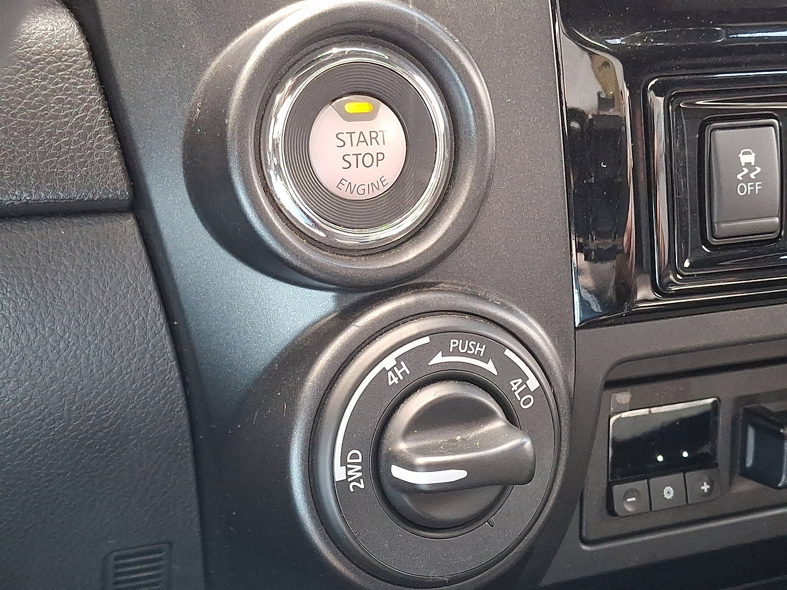 Certified 2023 Nissan Titan PRO-4X w/ Pro-4x Convenience Package AWD/4WD image 26