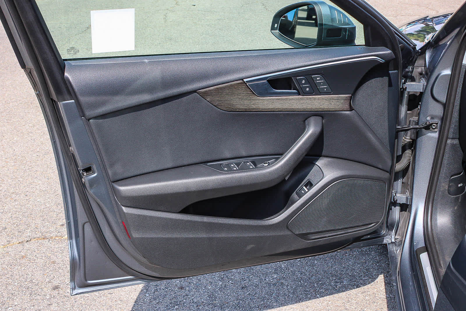 Used 2019 Audi A4 2.0T Premium FWD image 19