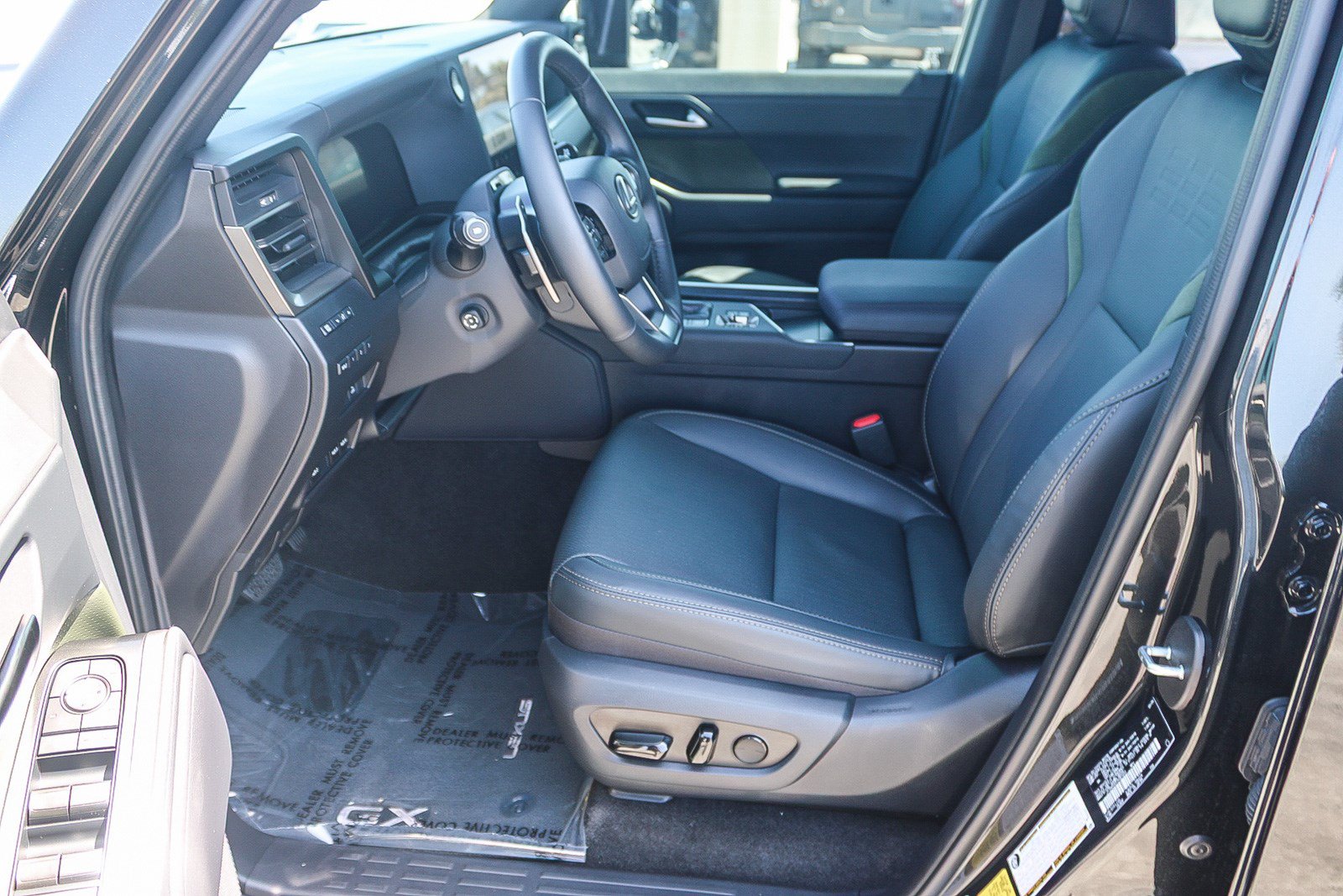 Used 2026 Lexus GX 550 AWD/4WD image 18