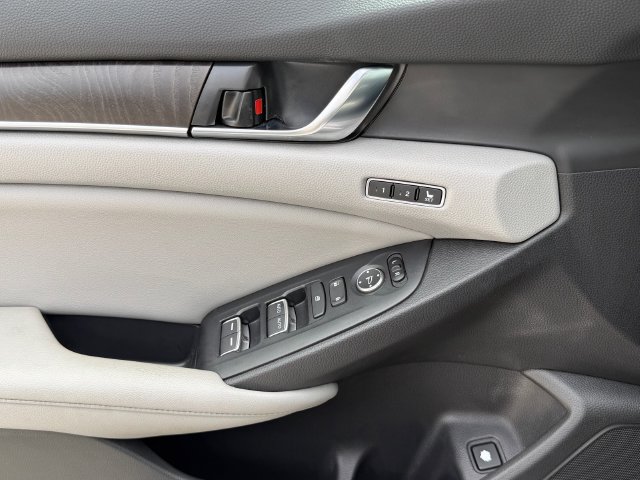Used 2019 Honda Accord EX-L image 28
