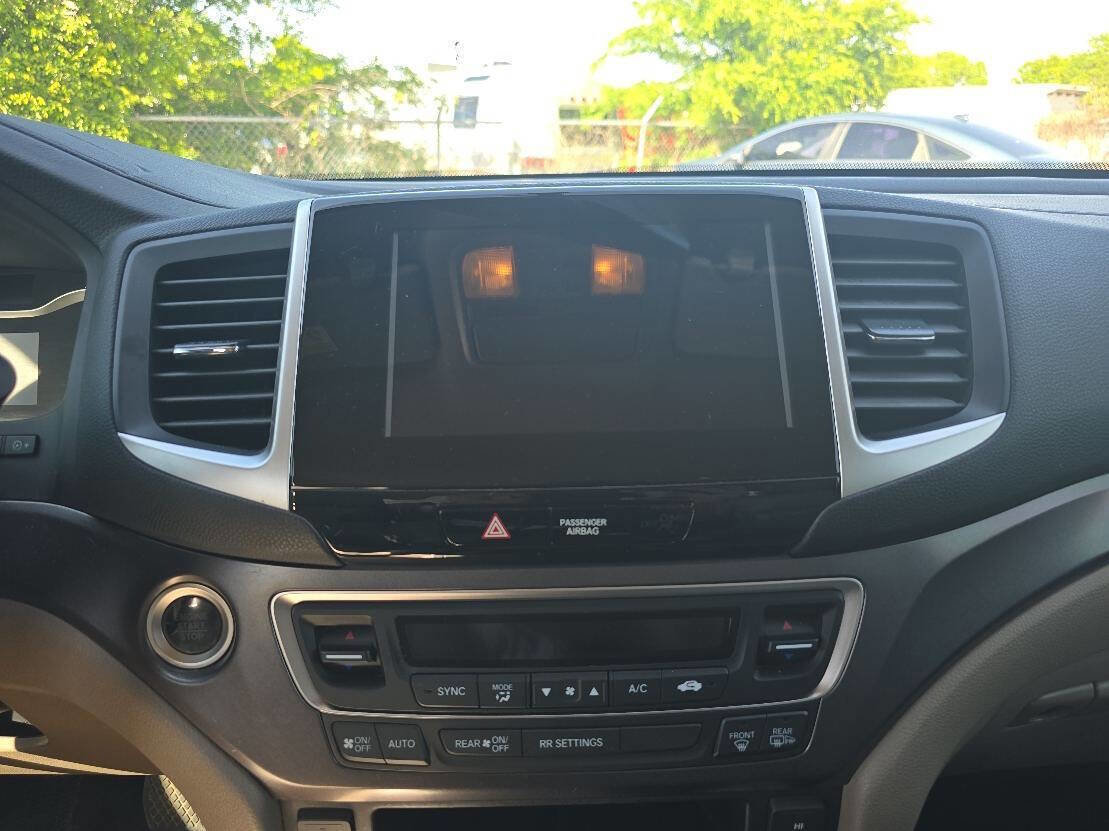 Used 2017 Honda Ridgeline RTL-T image 14