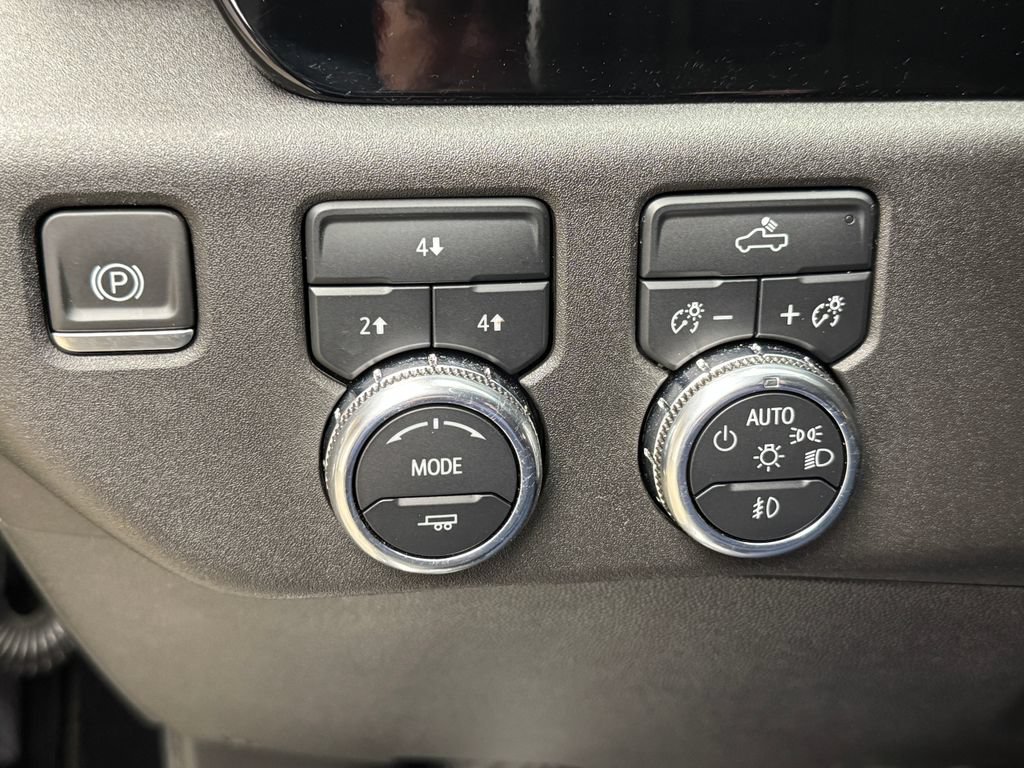 Used 2024 GMC Sierra 2500 SLE w/ SLE Value Package; AWD/4WD image 24