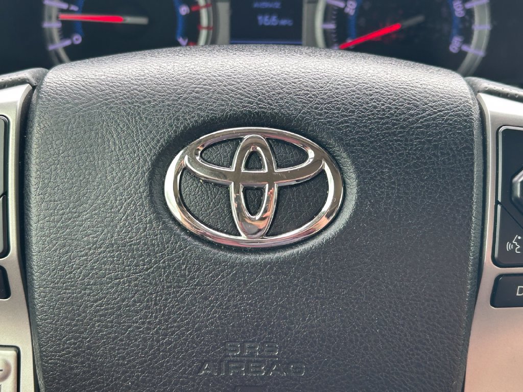 Used 2018 Toyota 4Runner Limited AWD/4WD image 38