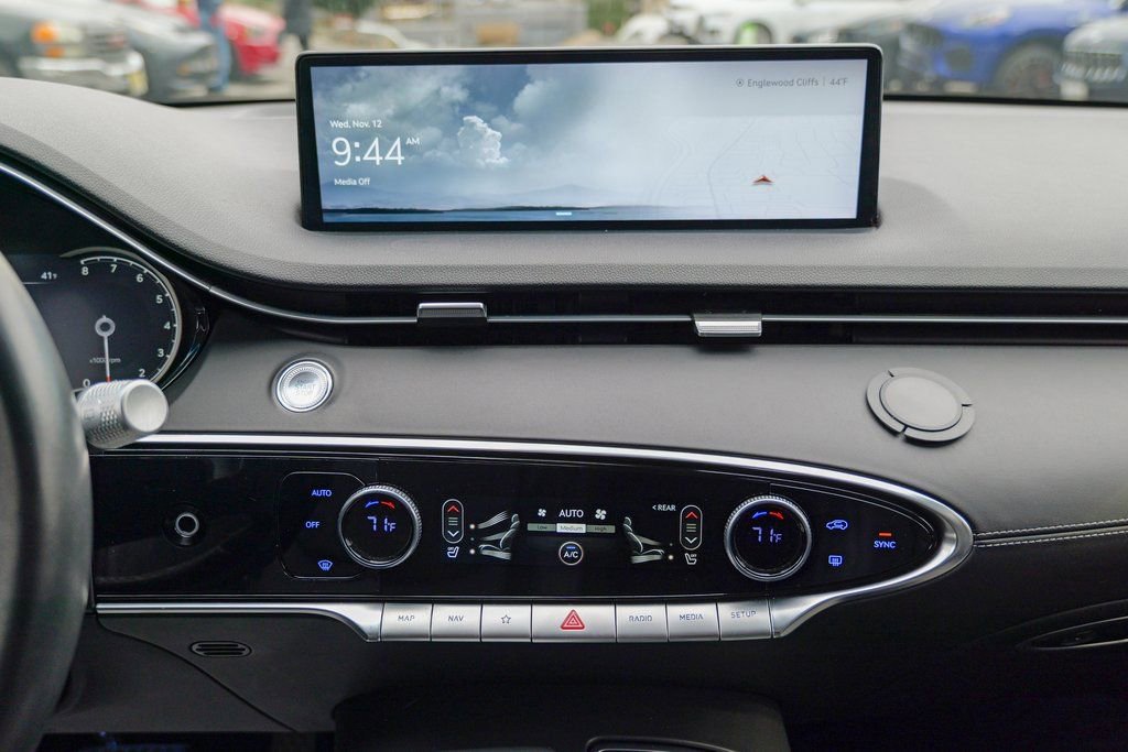 Used 2025 Genesis GV70 2.5T image 50