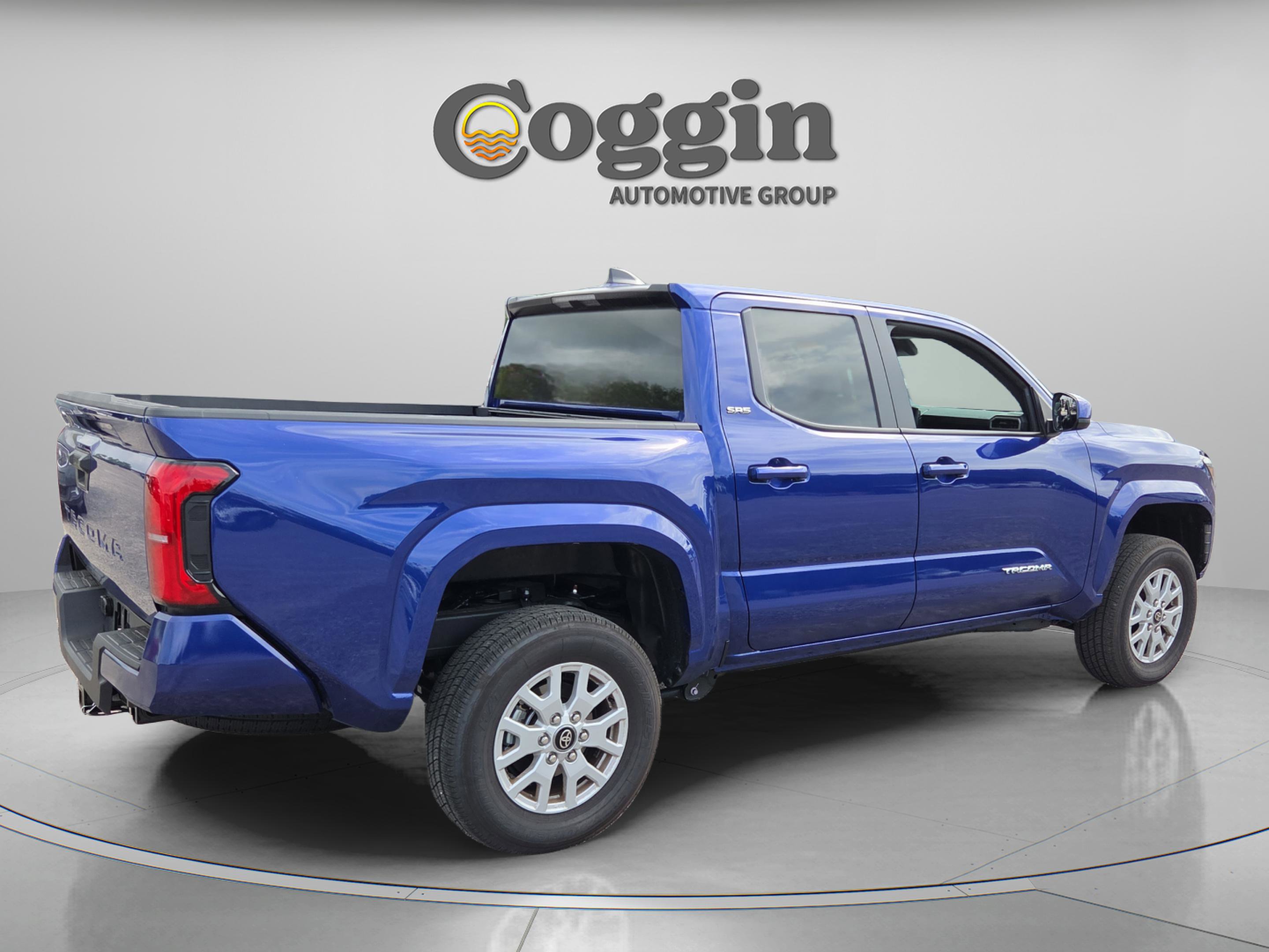 Used 2025 Toyota Tacoma SR5 RWD image 5