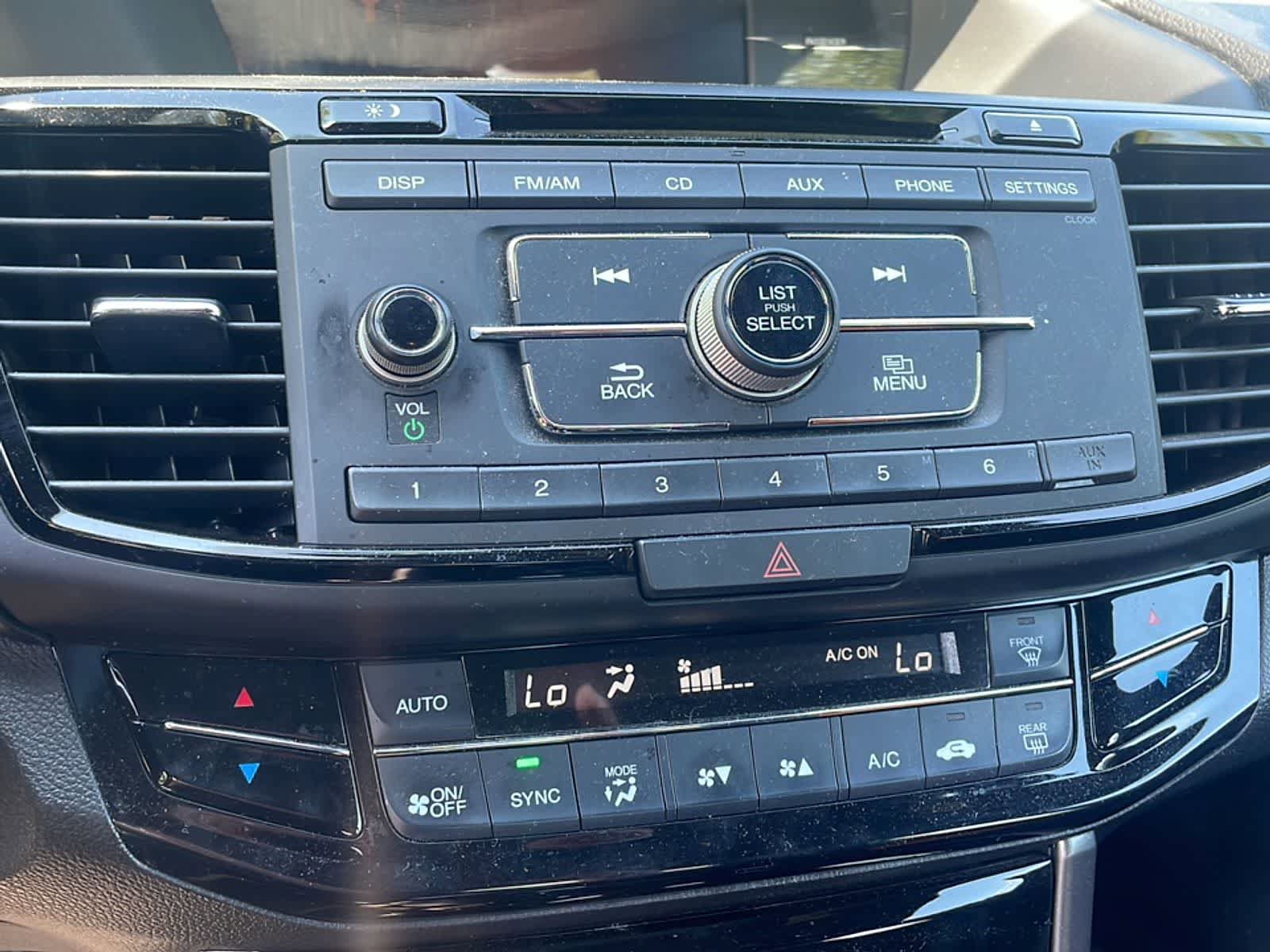 Used 2017 Honda Accord Sport image 18