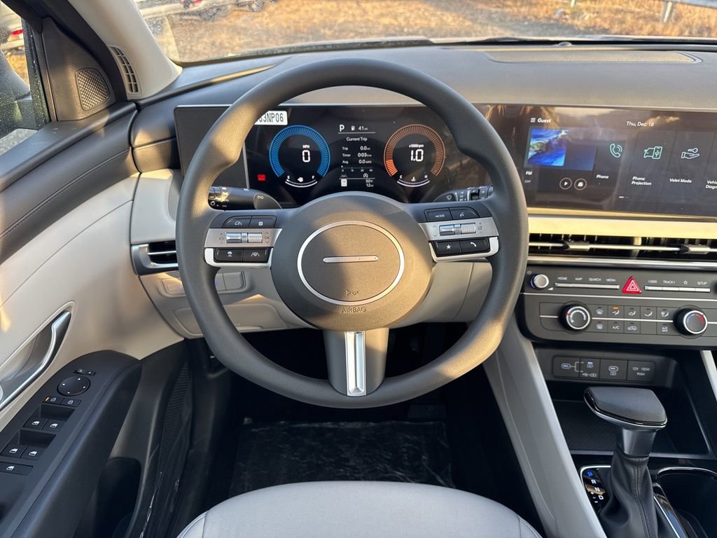 New 2026 Hyundai Tucson SE image 9