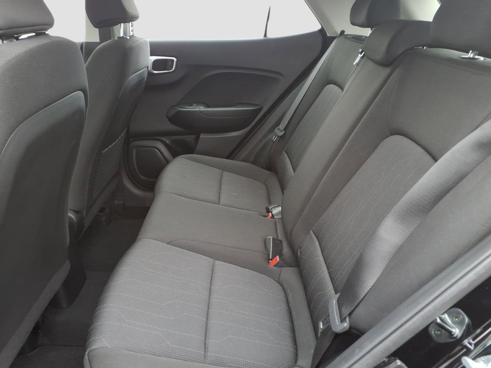 Used 2021 Hyundai Venue SE w/ Cargo Package image 13