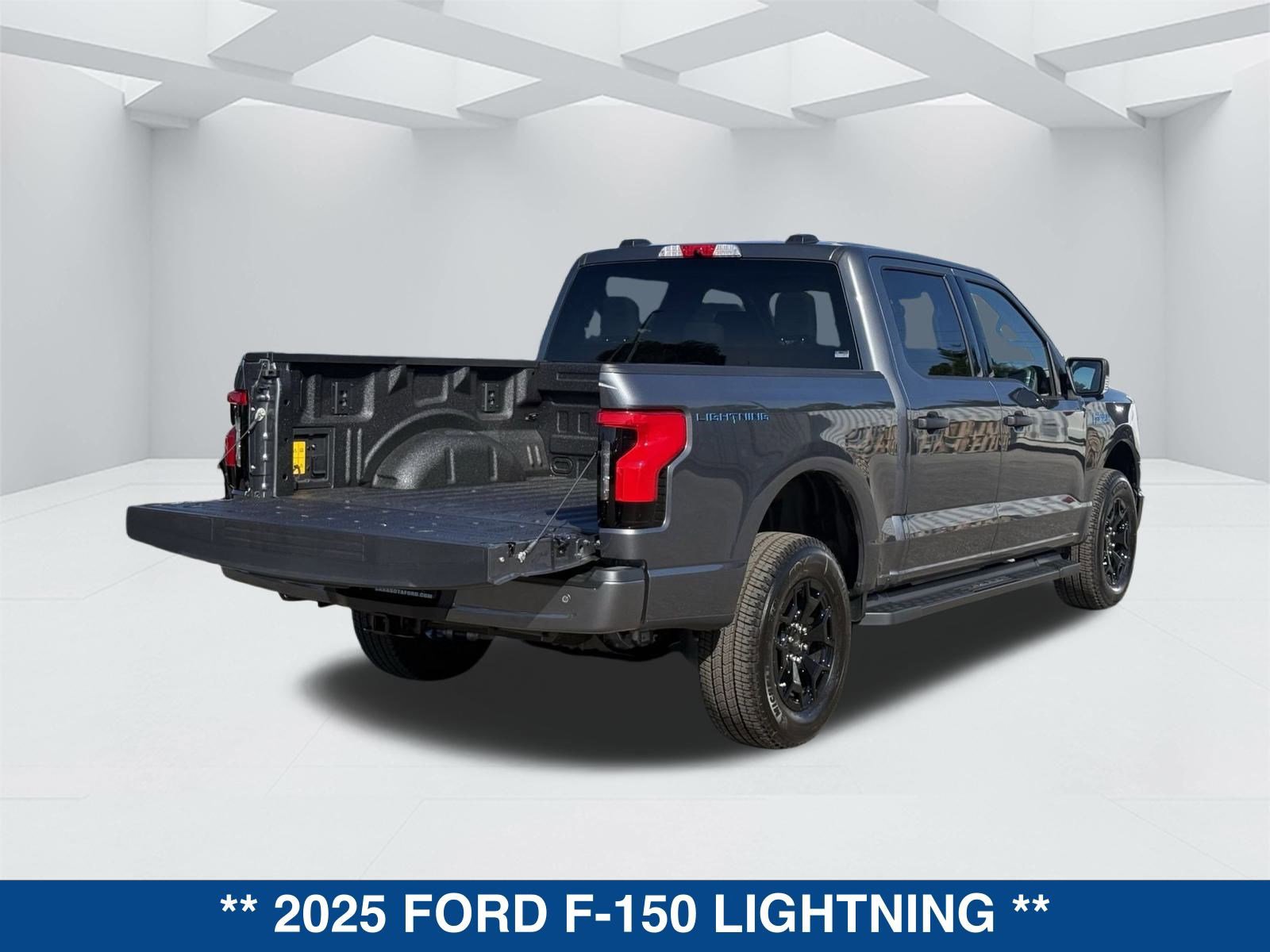 New 2025 Ford F150 Lightning XLT image 14