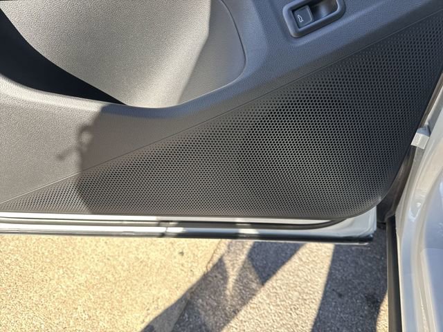 New 2026 Volkswagen Tiguan SE R-Line FWD image 25