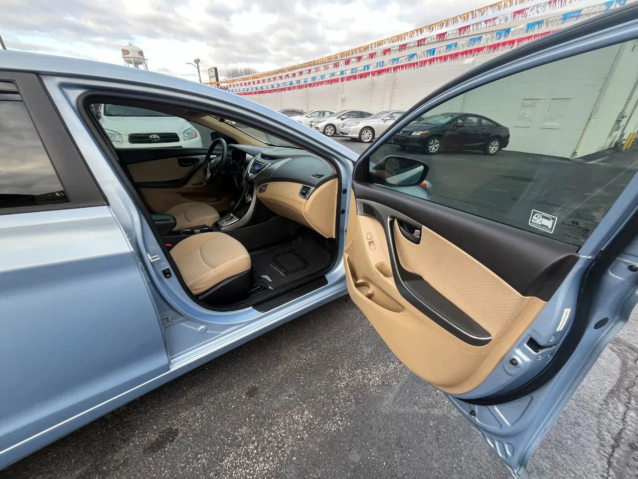 Used 2012 Hyundai Elantra GLS w/ Preferred Pkg 3 image 19