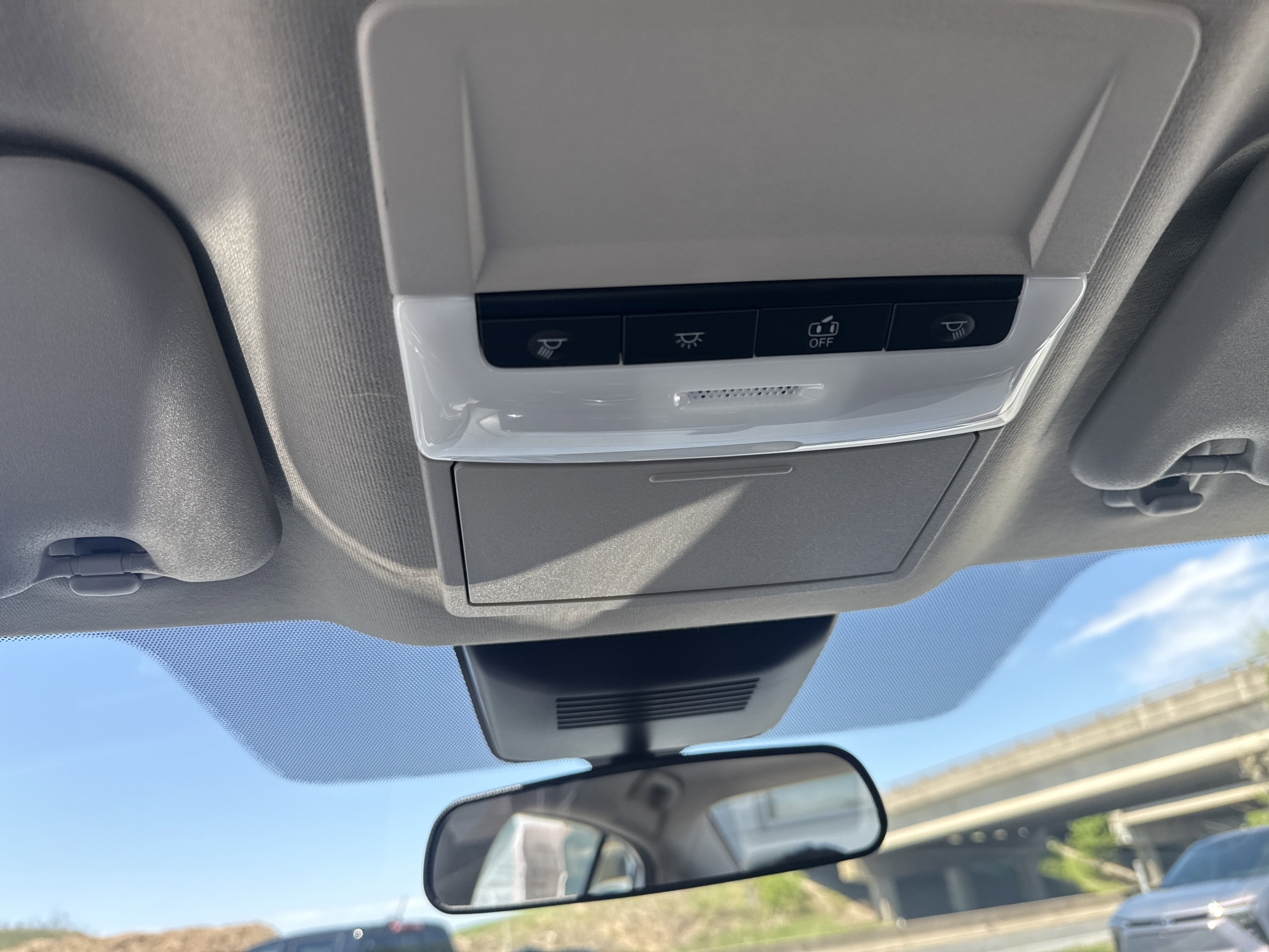 Used 2025 Nissan Sentra S image 29