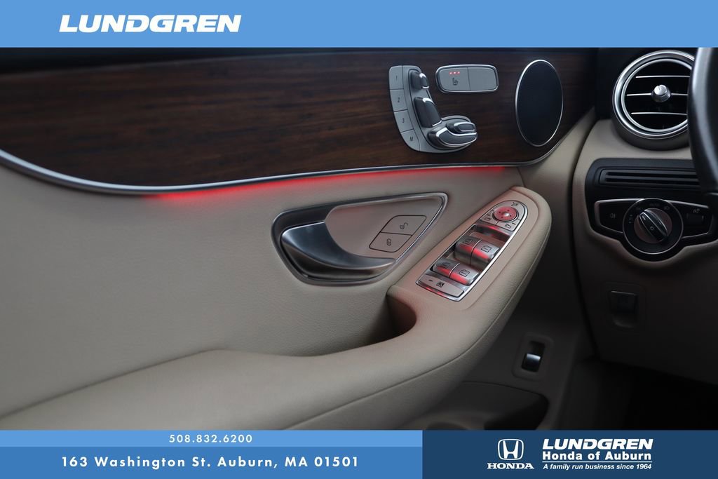 Used 2022 Mercedes-Benz GLC 300 4MATIC image 29