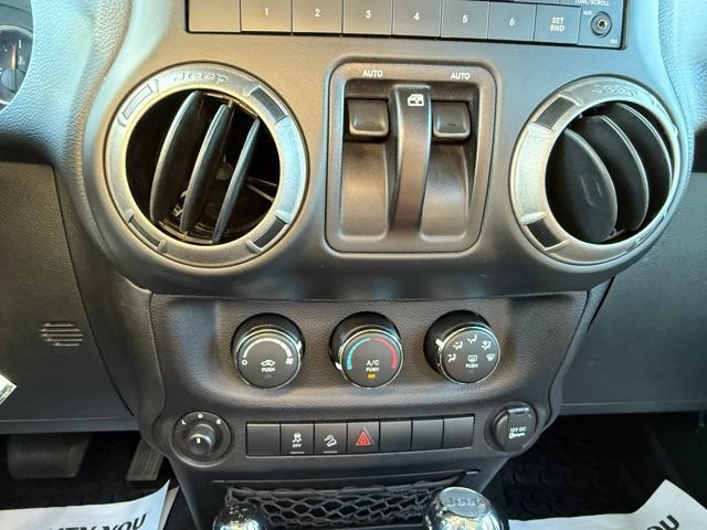 Used 2017 Jeep Wrangler Sport w/ Quick Order Package 24S AWD/4WD image 20
