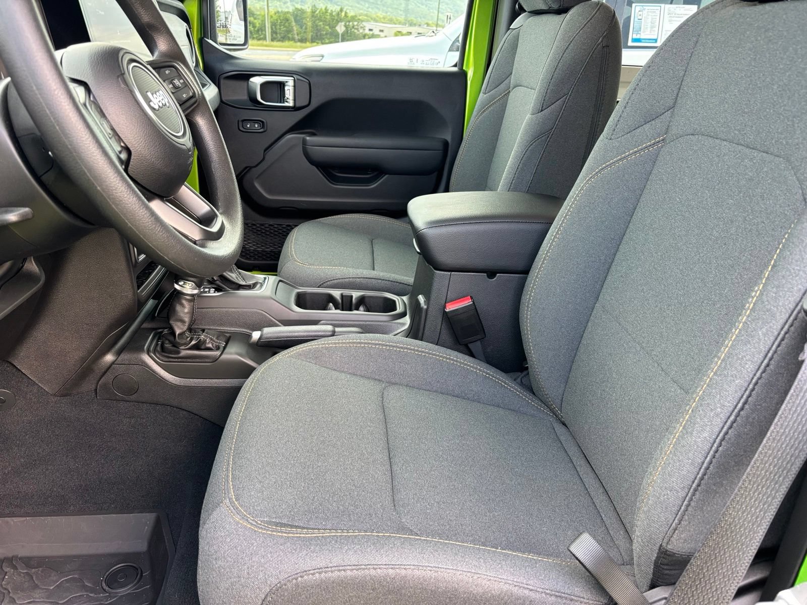 Used 2026 Jeep Wrangler Sport AWD/4WD image 12