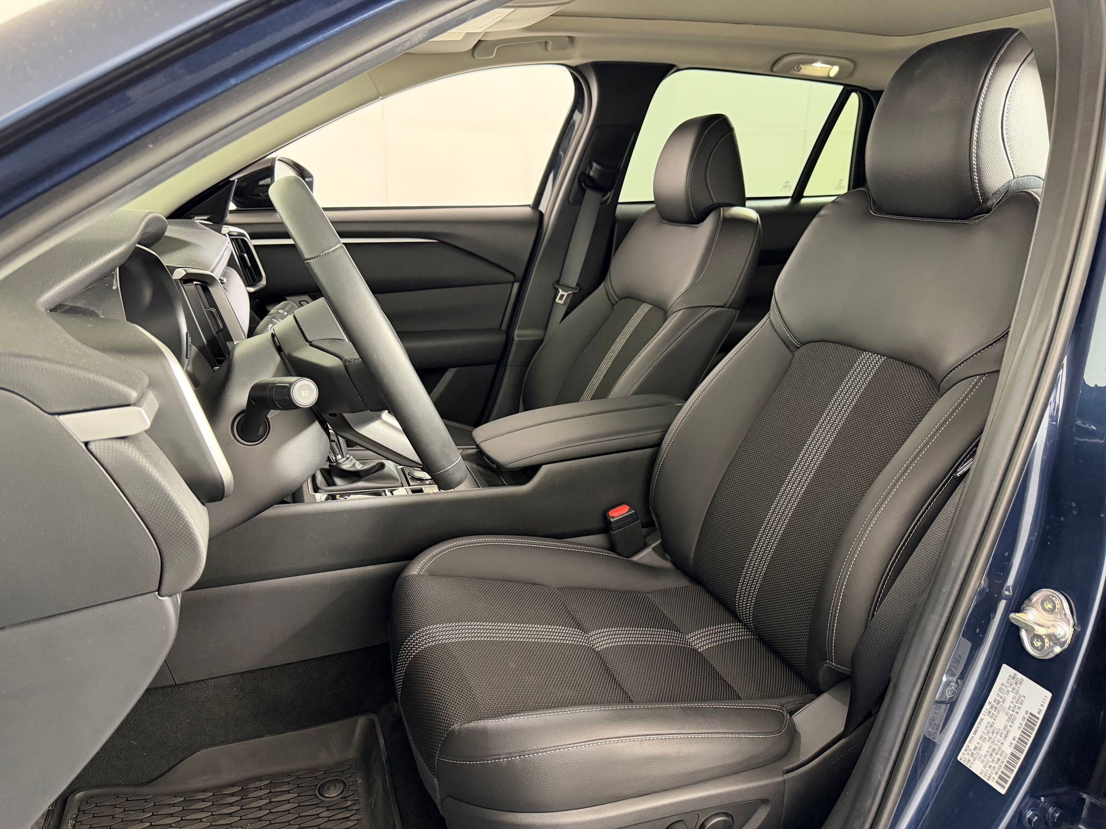 Used 2025 MAZDA CX-50 AWD 2.5 S w/ Cargo Package image 4