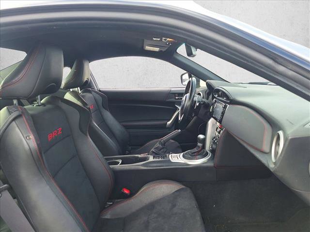 Used 2017 Subaru BRZ Limited w/ Popular Package #2 RWD image 16