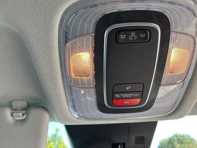 Used 2025 Hyundai Kona SEL image 15