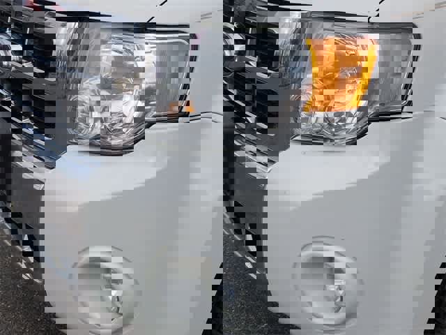 Used 2010 Ford Escape Limited image 11