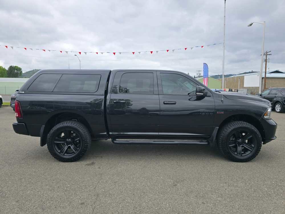 Used 2015 RAM 1500 Sport w/ Black Ram 1500 Sport Group AWD/4WD image 6