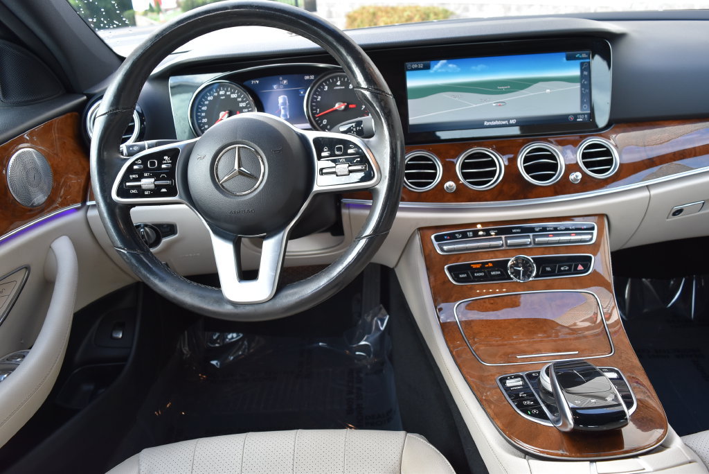 Used 2019 Mercedes-Benz E 300 4MATIC w/ Driver Assistance Package image 12