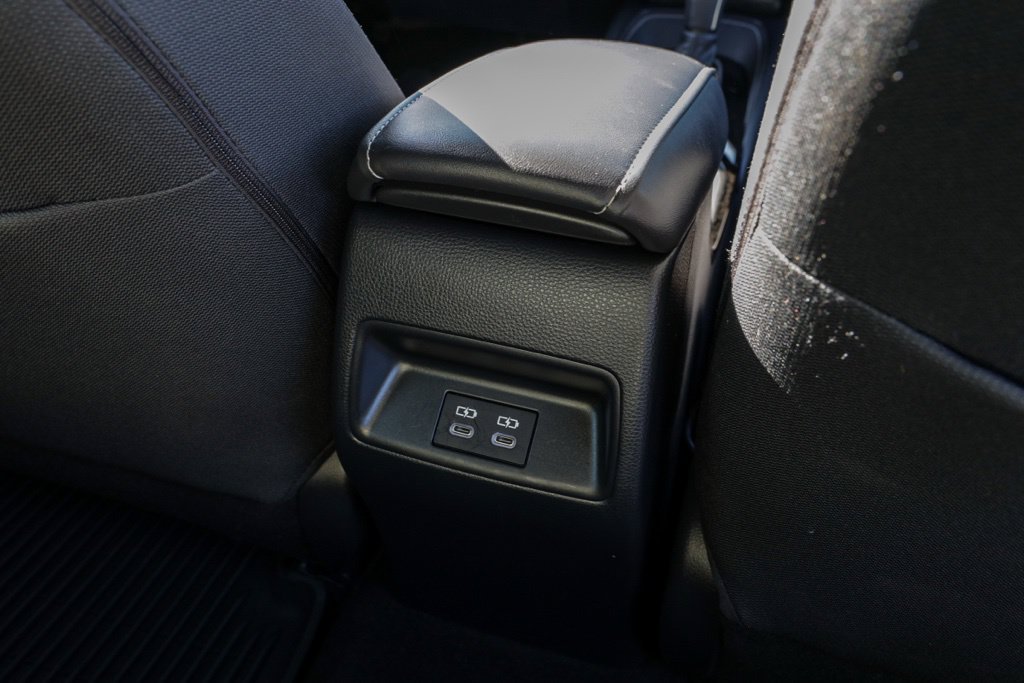 Used 2025 Toyota Corolla SE FWD image 25