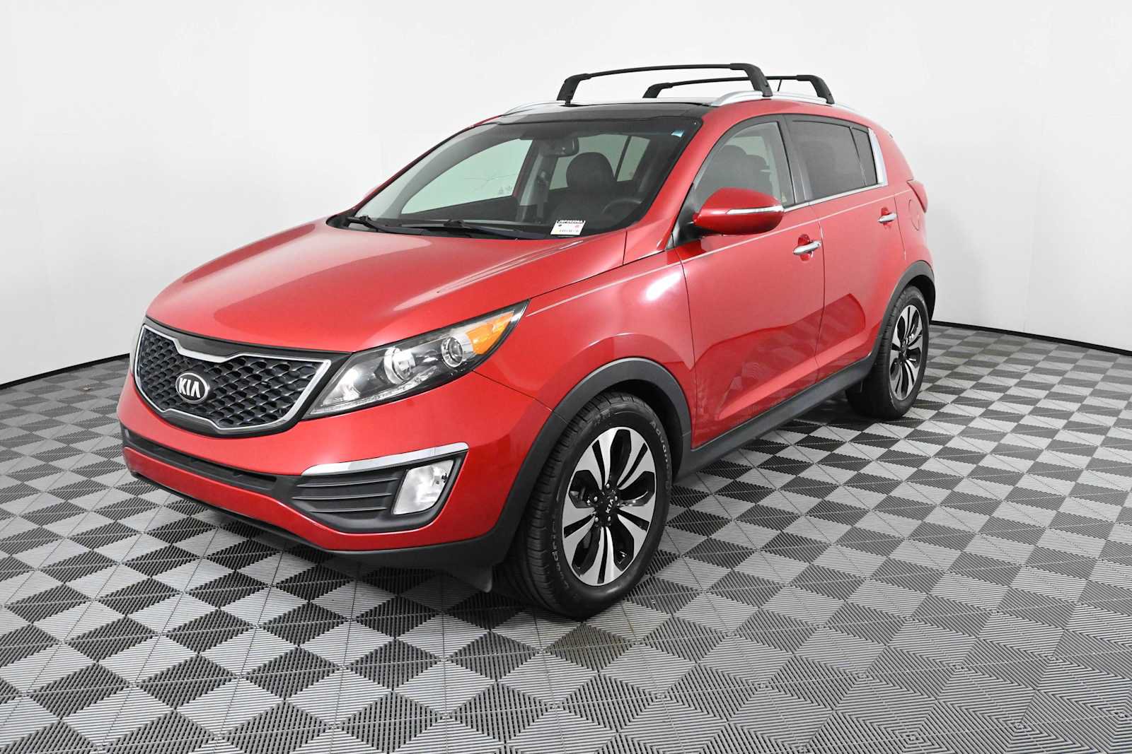 Used 2013 Kia Sportage SX w/ SX Premium Pkg FWD image 2