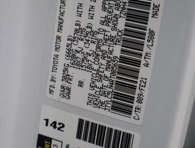 Used 2024 Toyota Tacoma TRD Sport w/ TRD Sport Upgrade Package image 21