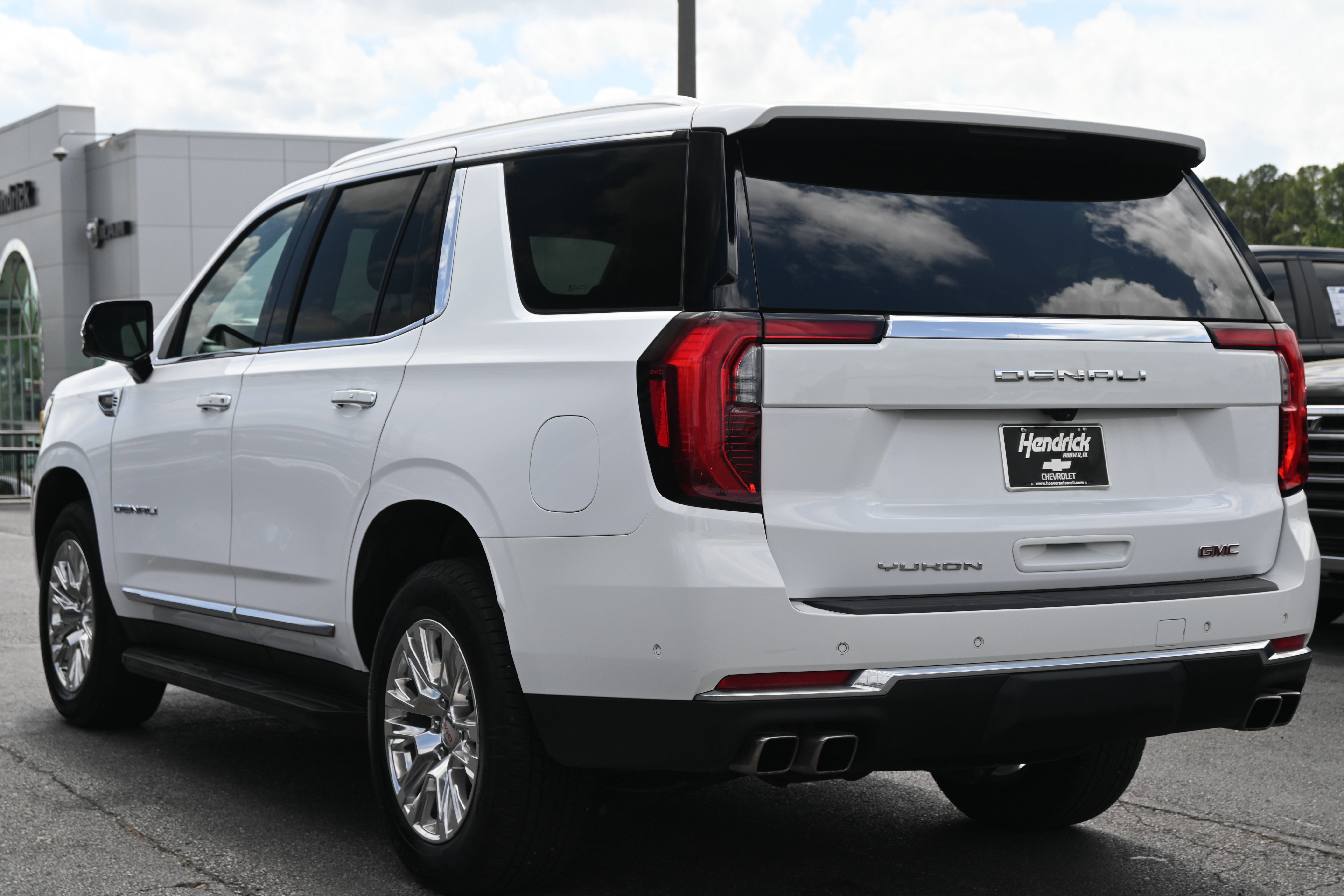 Used 2025 GMC Yukon Denali image 13