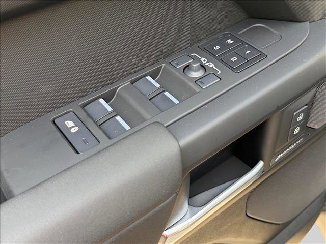 New 2026 Land Rover Defender 110 S AWD/4WD image 13