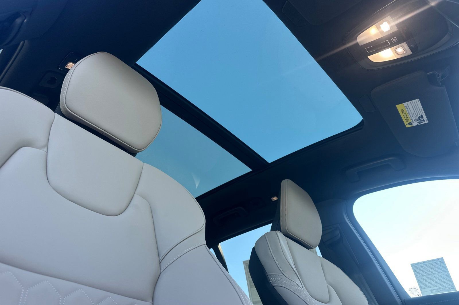 New 2026 Volvo XC90 B6 Core AWD/4WD image 16