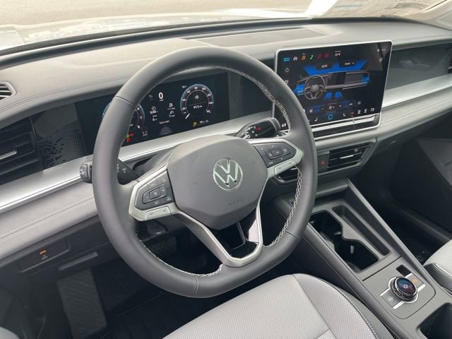 New 2026 Volkswagen Tiguan SE image 30