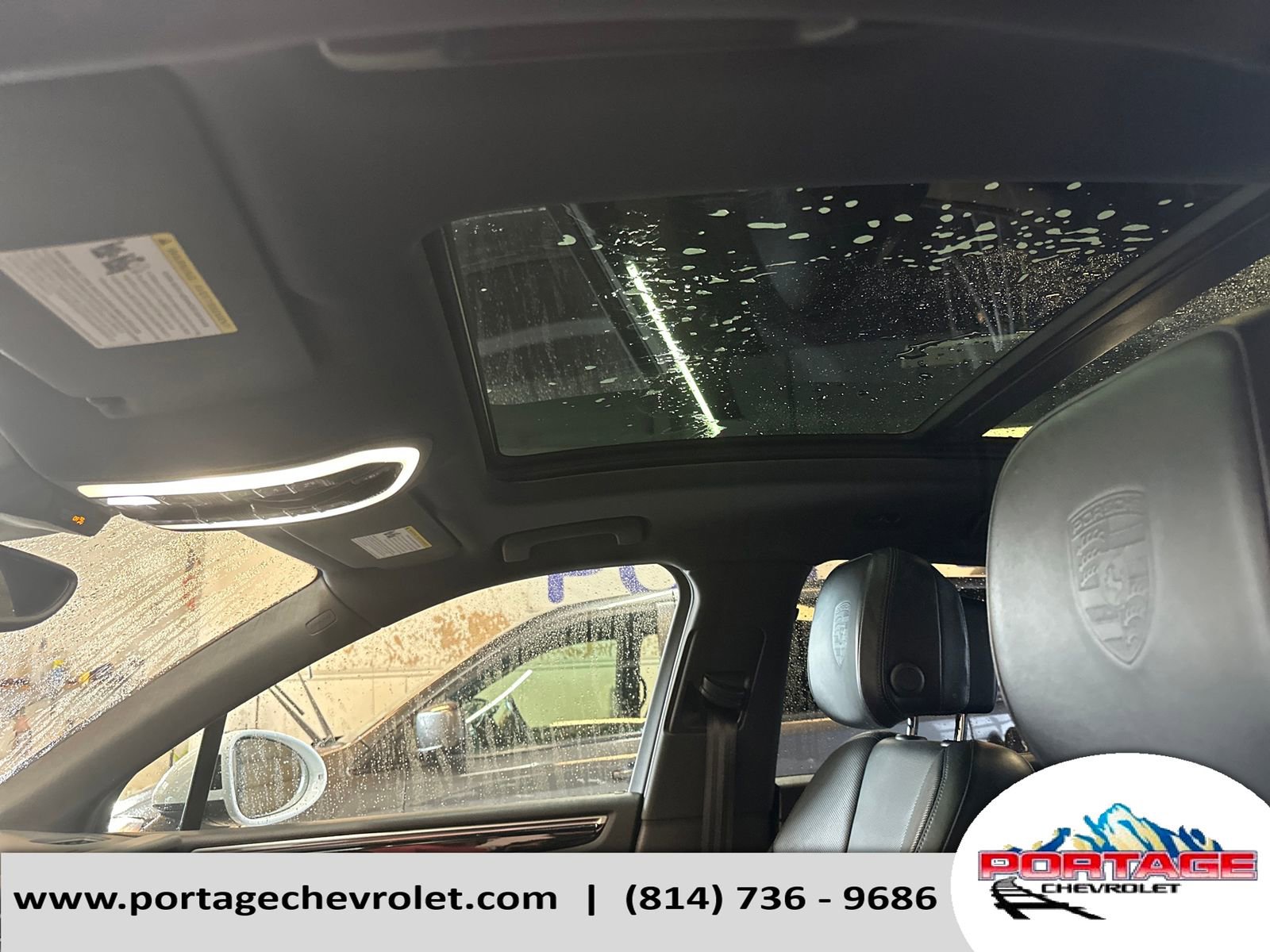 Used 2018 Porsche Macan image 25