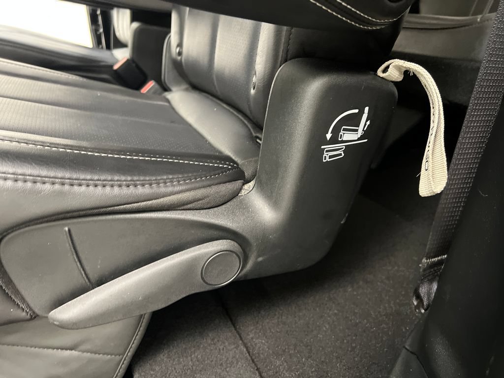 Used 2025 Chrysler Pacifica Select FWD image 18
