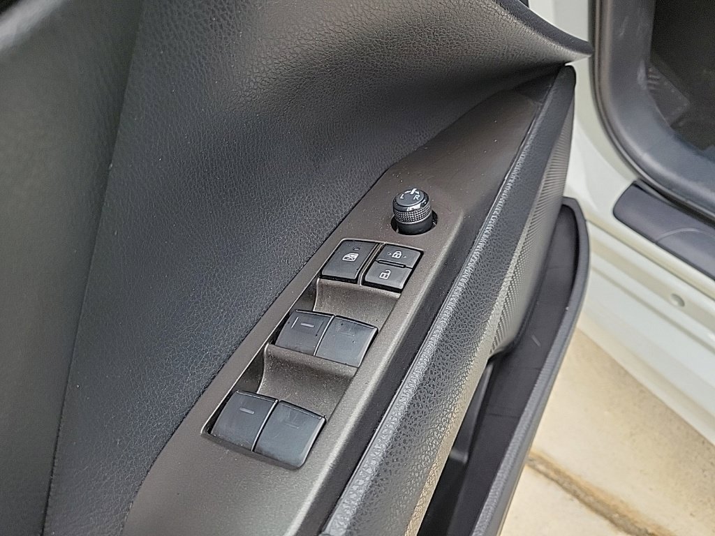 Used 2023 Toyota Camry SE FWD image 28