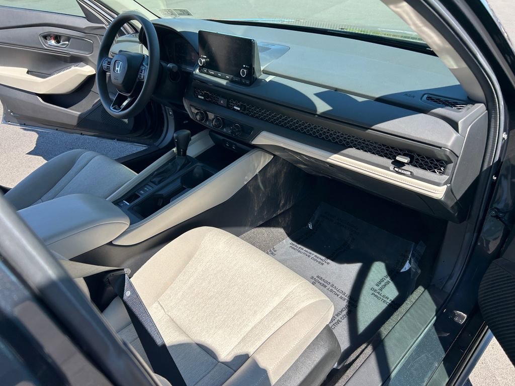 Used 2025 Honda Accord SE image 20