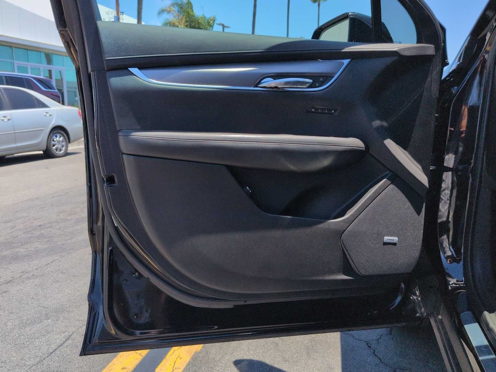 Certified 2023 Cadillac XT6 Luxury FWD image 10