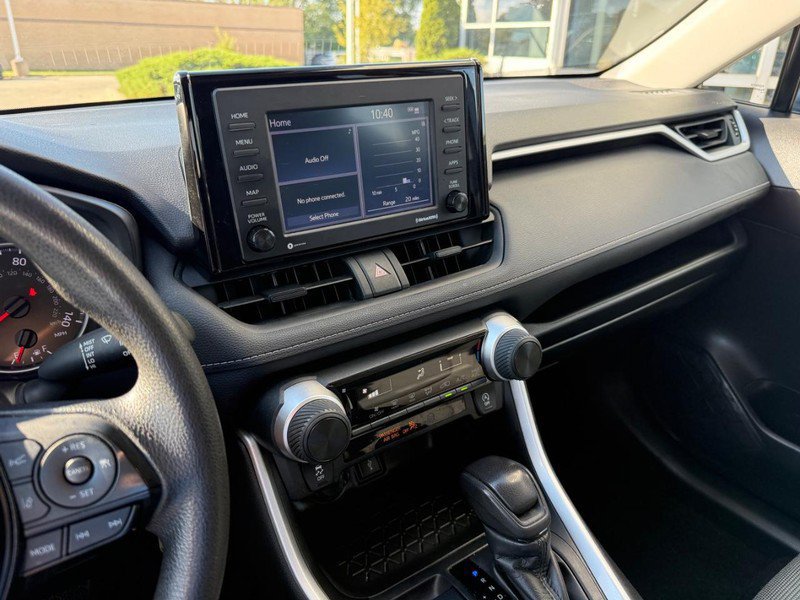 Used 2021 Toyota RAV4 LE AWD/4WD image 25