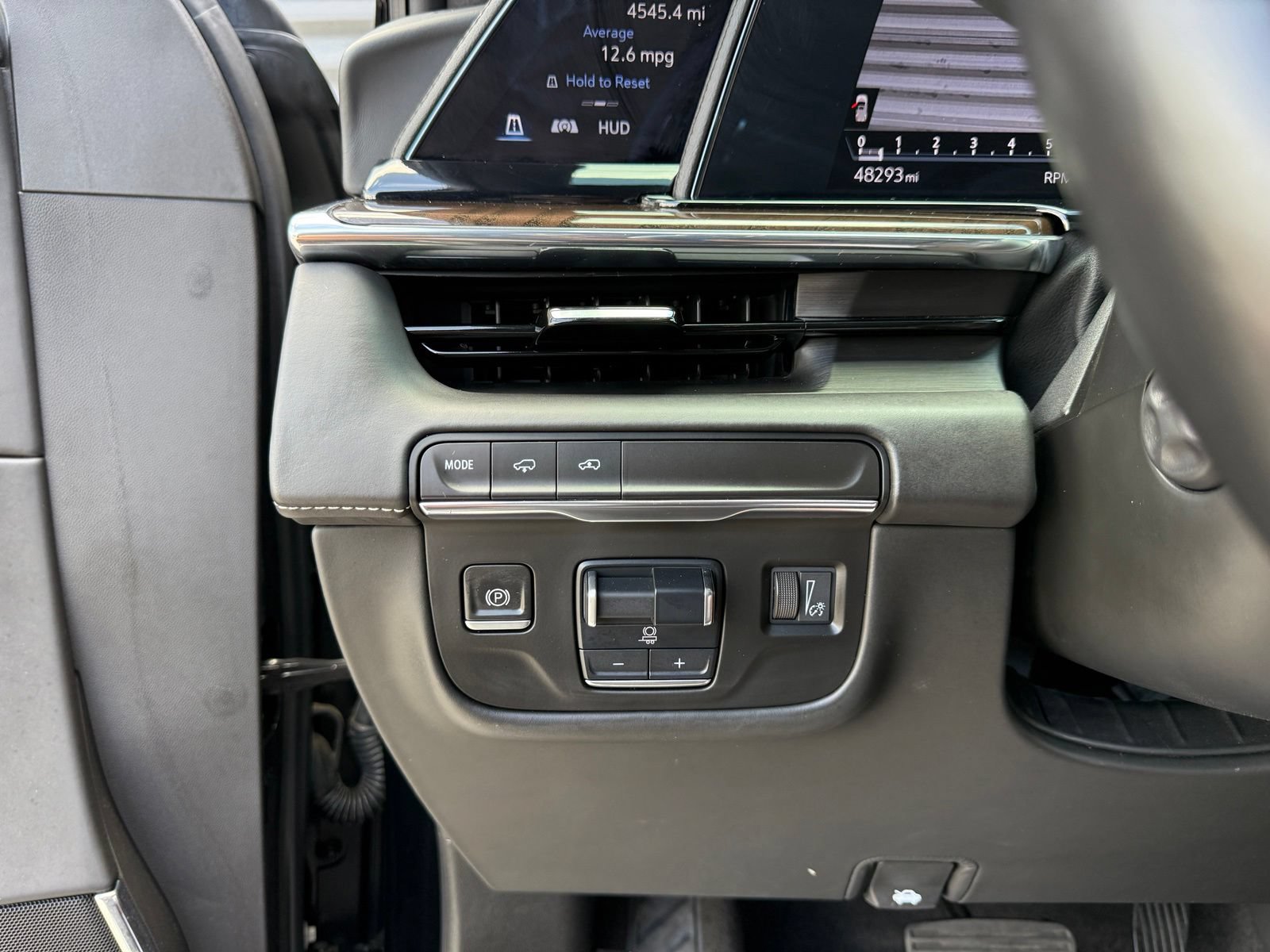 Used 2023 Cadillac Escalade Sport Platinum RWD image 48