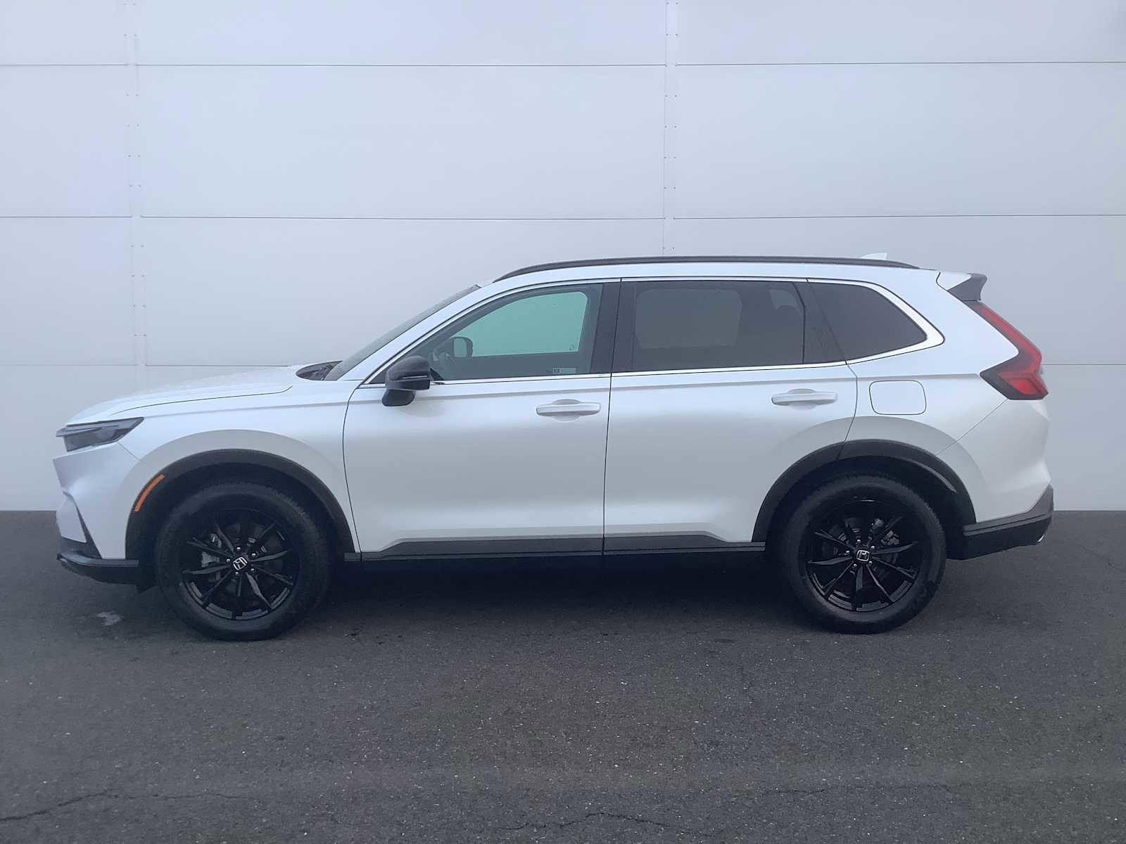 Certified 2023 Honda CR-V Sport image 2